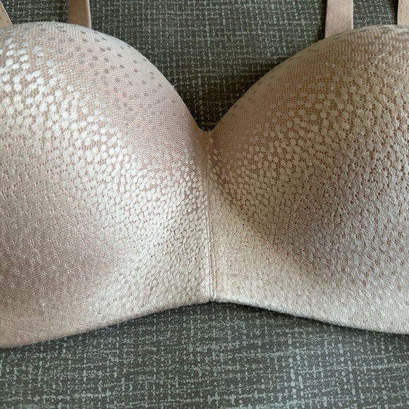 Wacoal Bra Beige Tan No Underwire Lightly Padded Size 40D - Picture 3 of 11